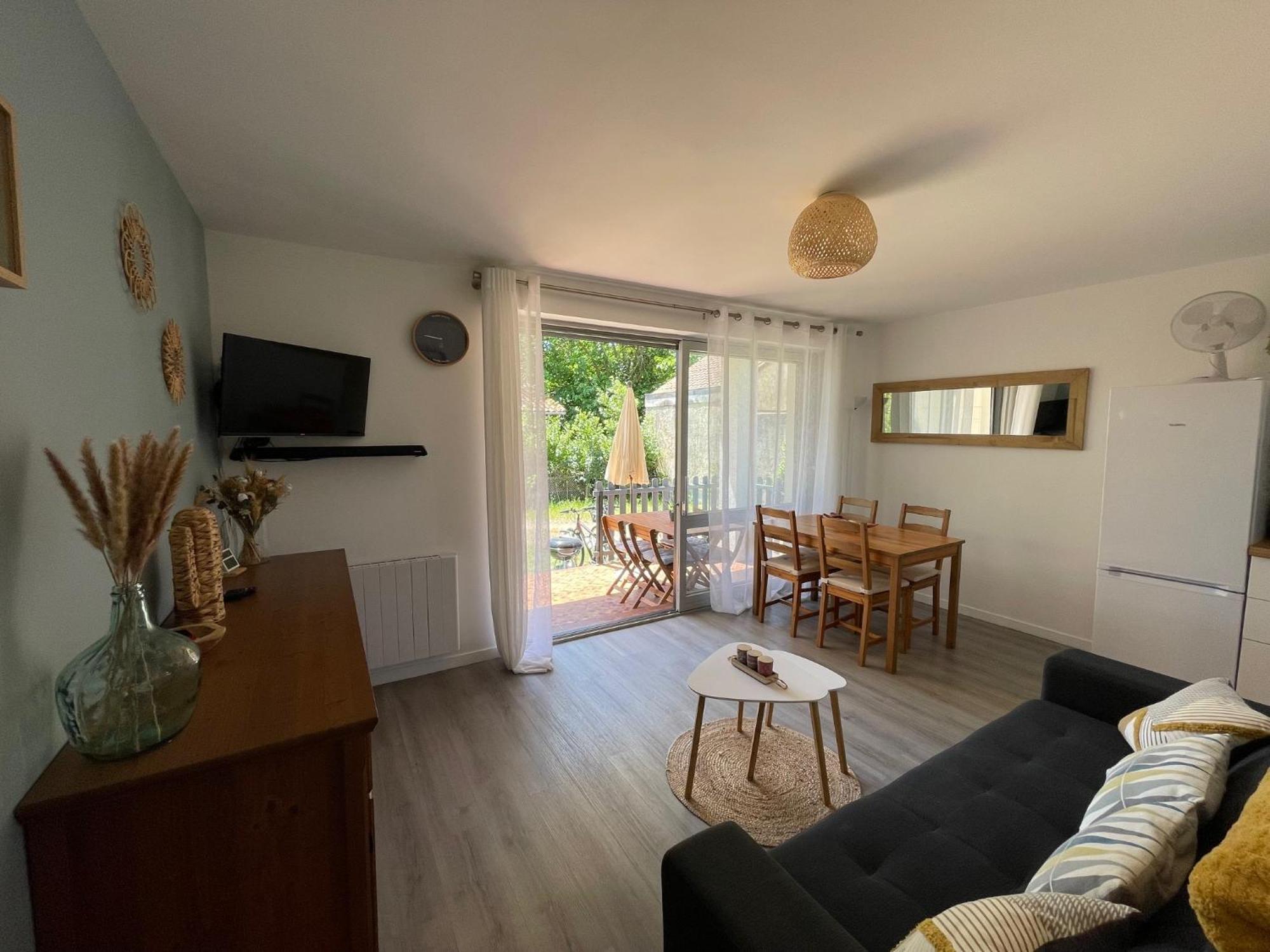 Appartement Avec Chambre, Terrasse Et Jardinet Proche Plage, Foret Pins, Piste Cyclable, Lac Mimizan Exterior foto